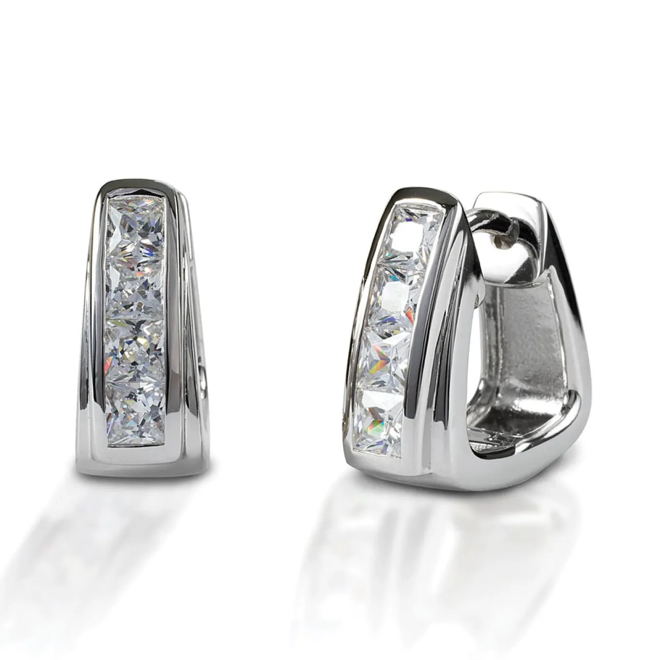 Kelly Herd Contemporary Stirrup Hoop Earrings