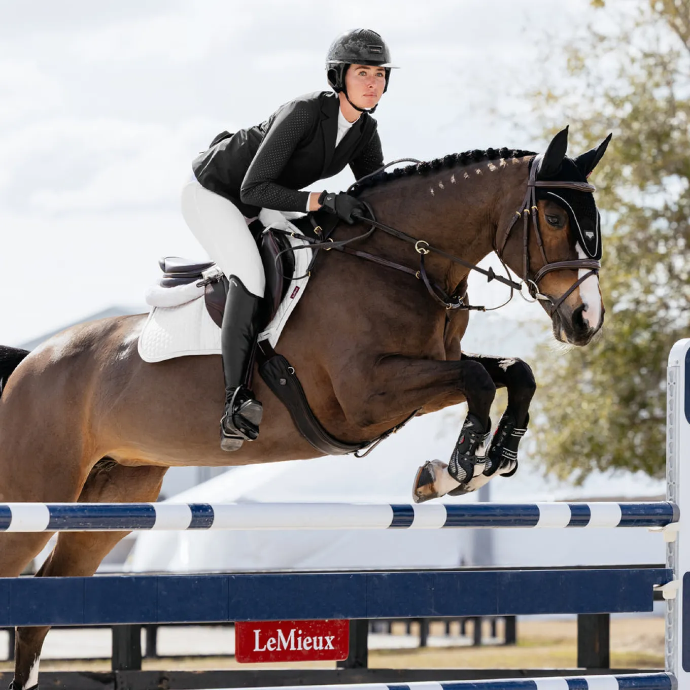 LeMieux Puissance Suede Close Contact Saddle Pad
