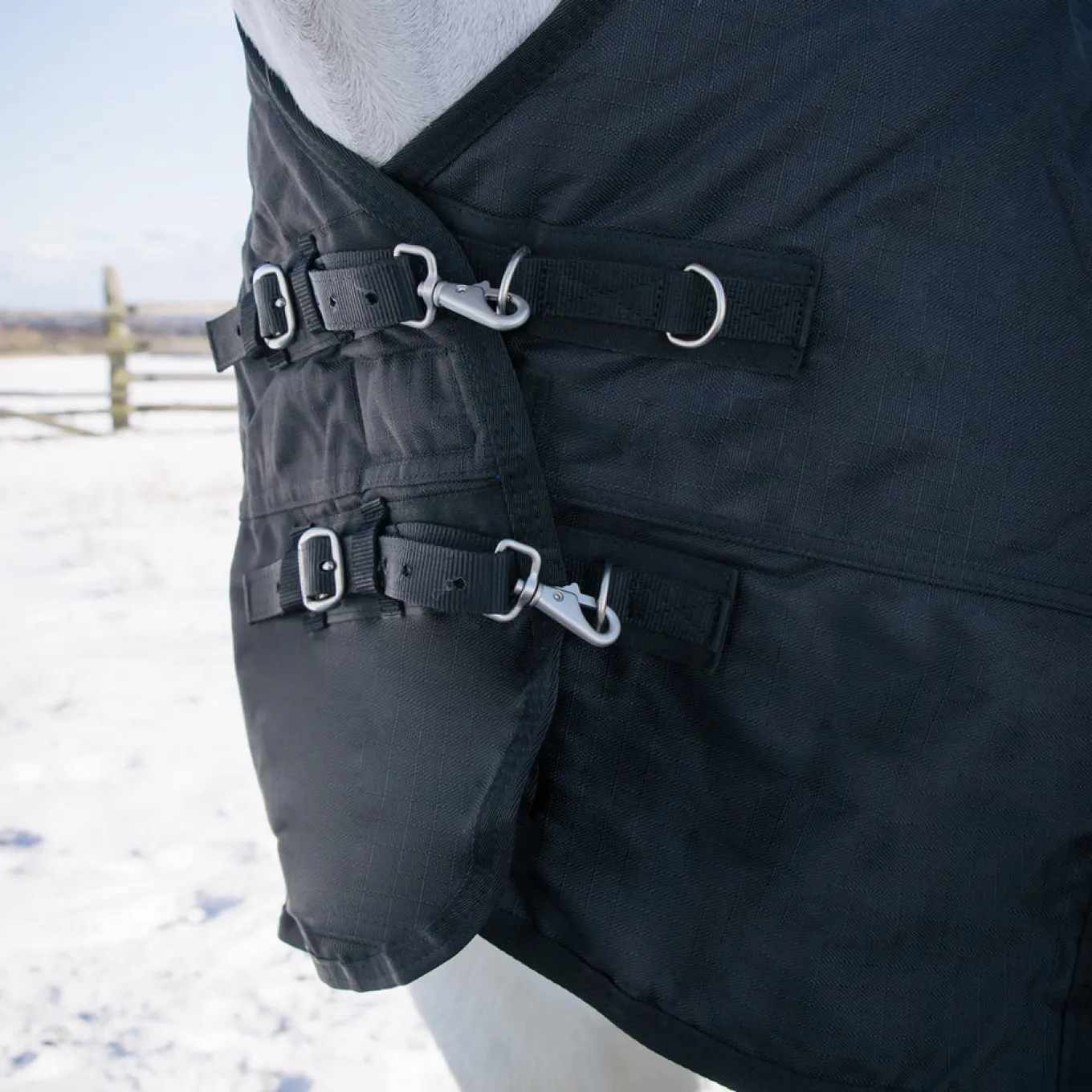 Shedrow Comfort Neck Turnout Blanket 300 g