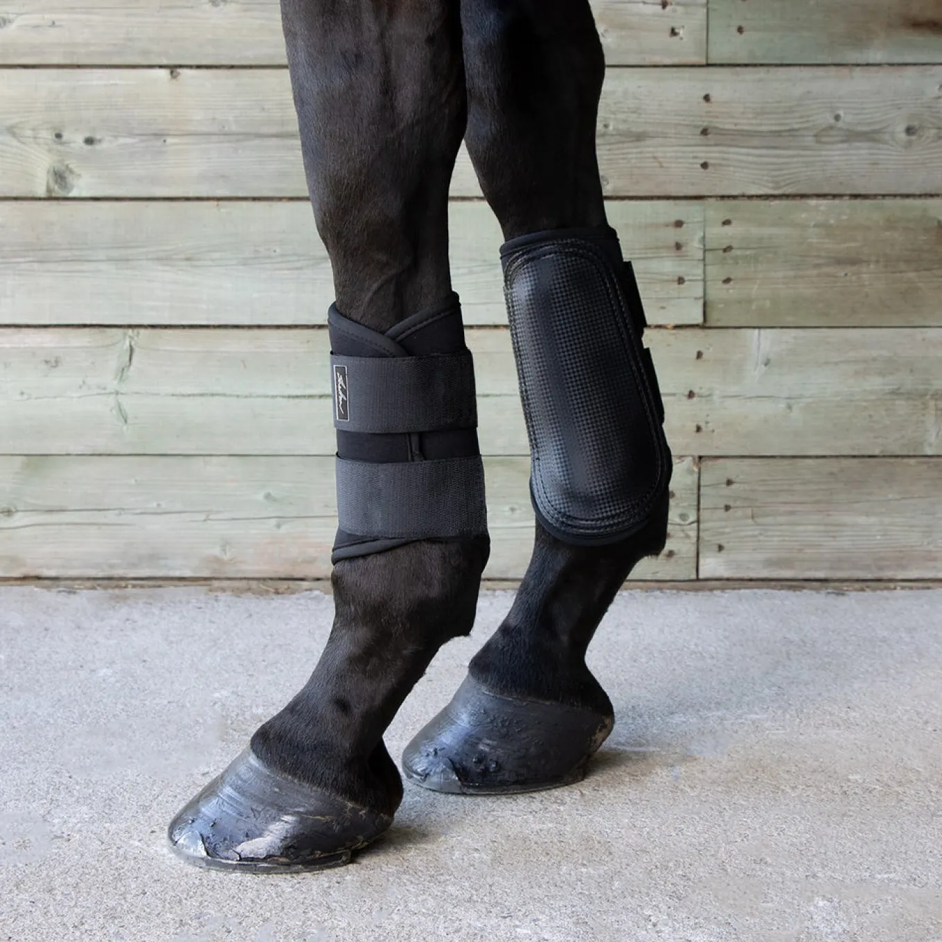 Shedrow Schooling Boots